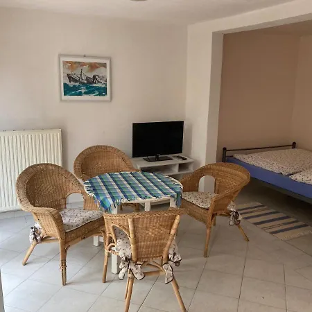 Thur Apartment